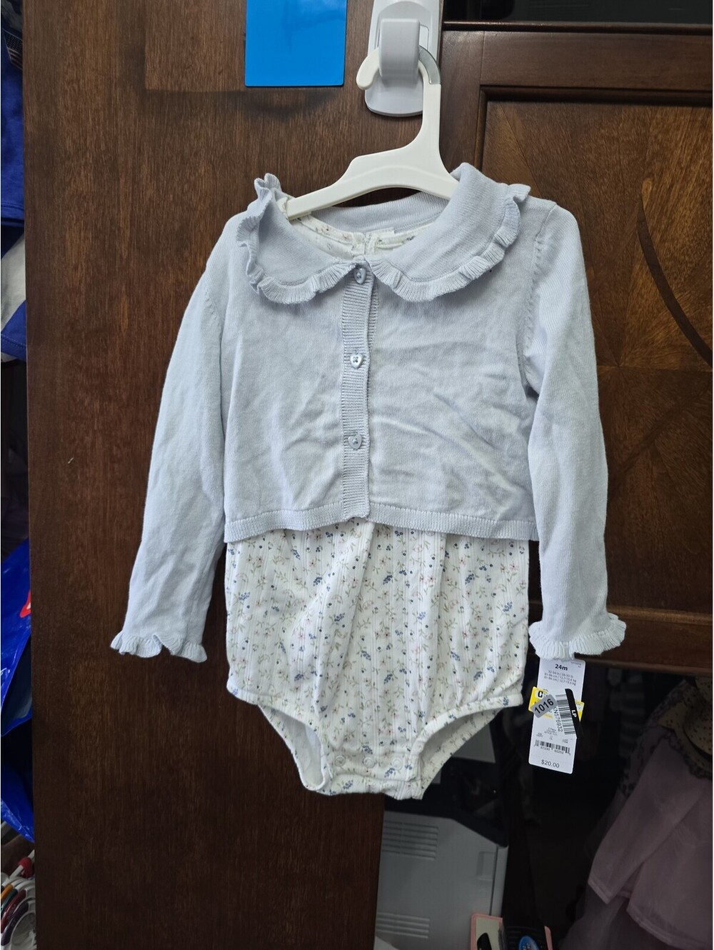24m brand new outfit from carter's item, 1016